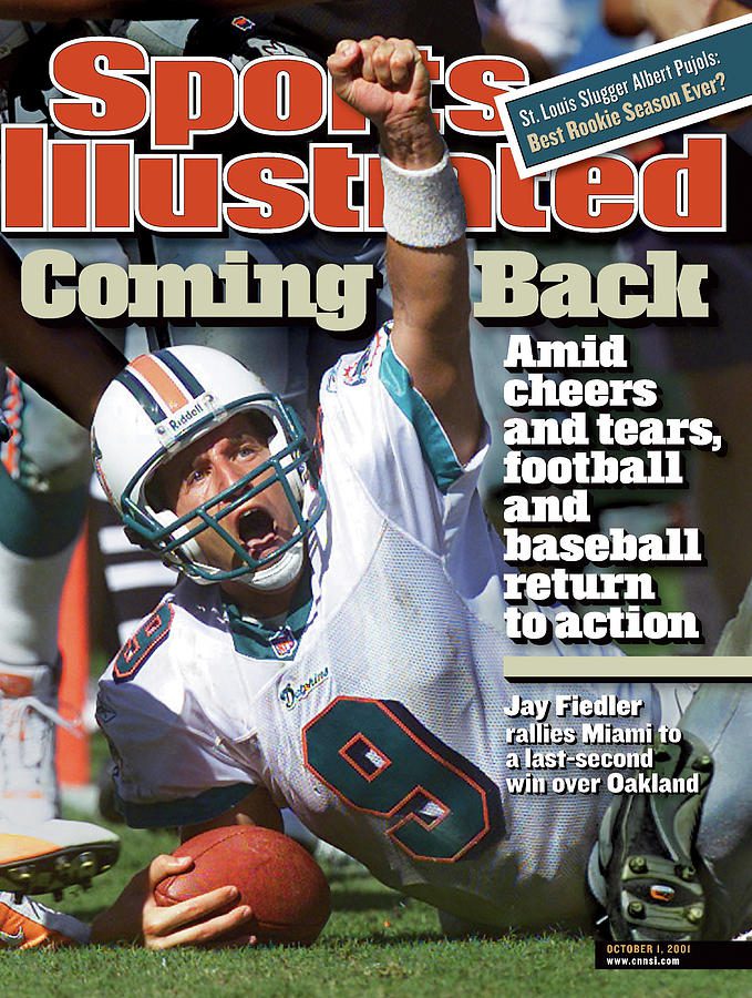 Miami Dolphins Qb Dan Marino Sports Illustrated Cover by Sports