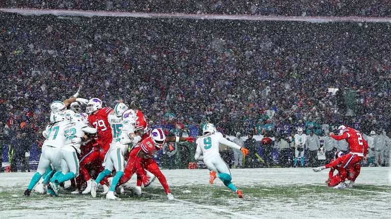 Here's how Dolphins could pull big upset in Buffalo